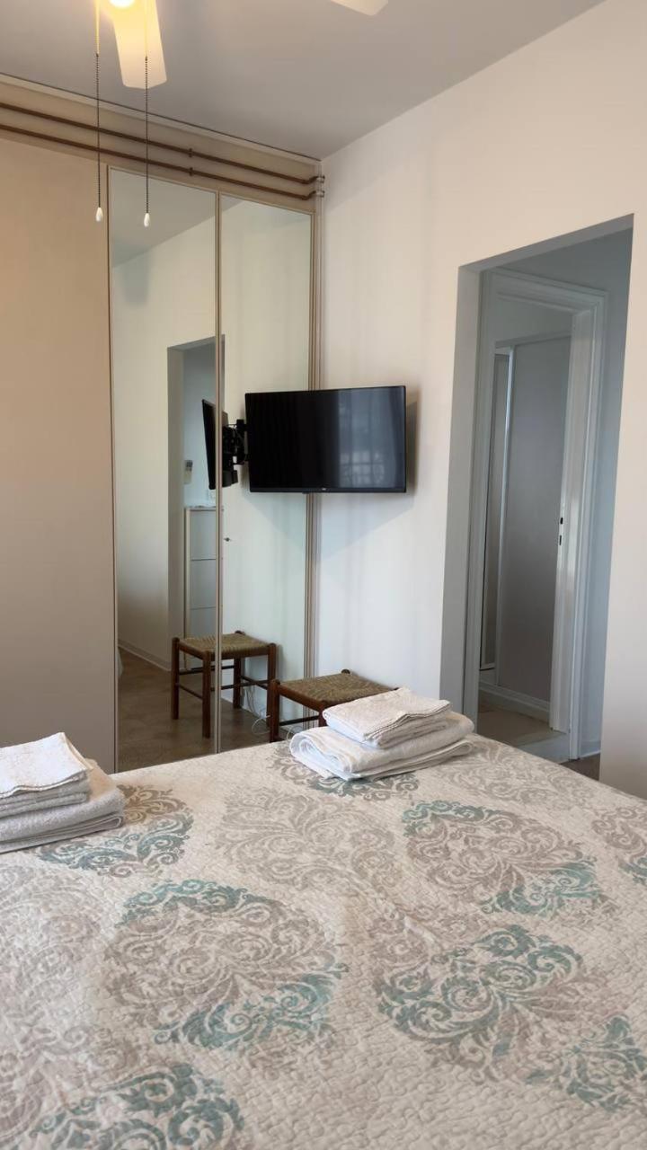 Apartamento Casa Dell' Ulivo Desenzano del Garda Exterior foto
